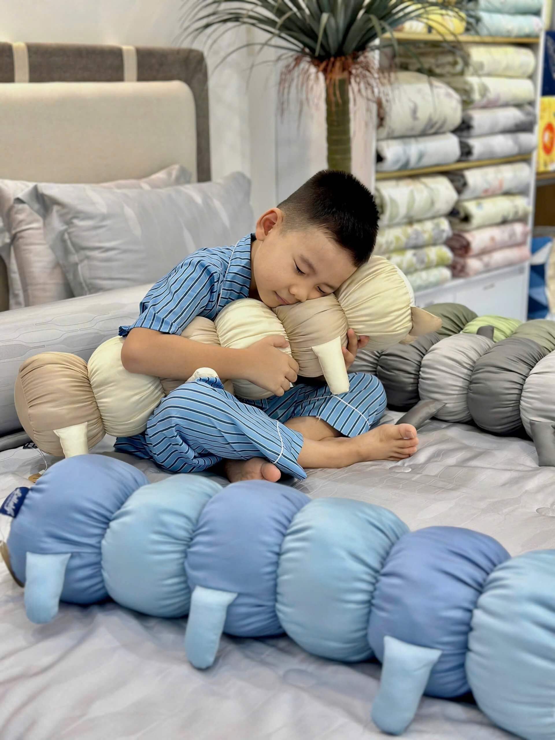 Gối ôm con sâu cho bé - Lullaby Bedding Gối ôm con sâu cho bé - Lullaby Bedding