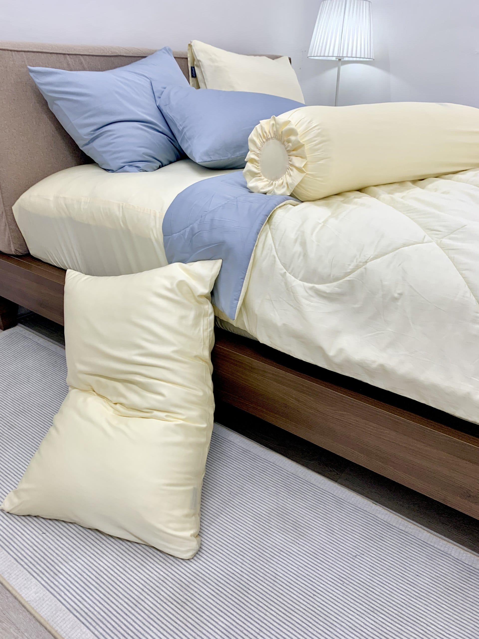 Chăn ga cotton satin Vàng Ivory phối xám Chăn ga cotton satin Vàng Ivory phối xám