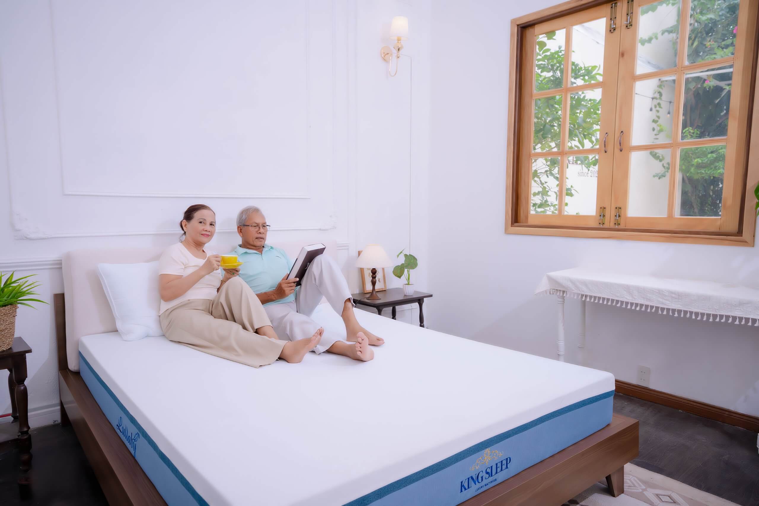 Kinh nghiệm chọn nệm cho người lớn tuổi | nệm foam | Lullaby Bedding